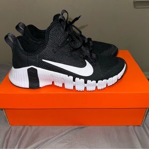Women’s Nike Free Metcom 3 size 7